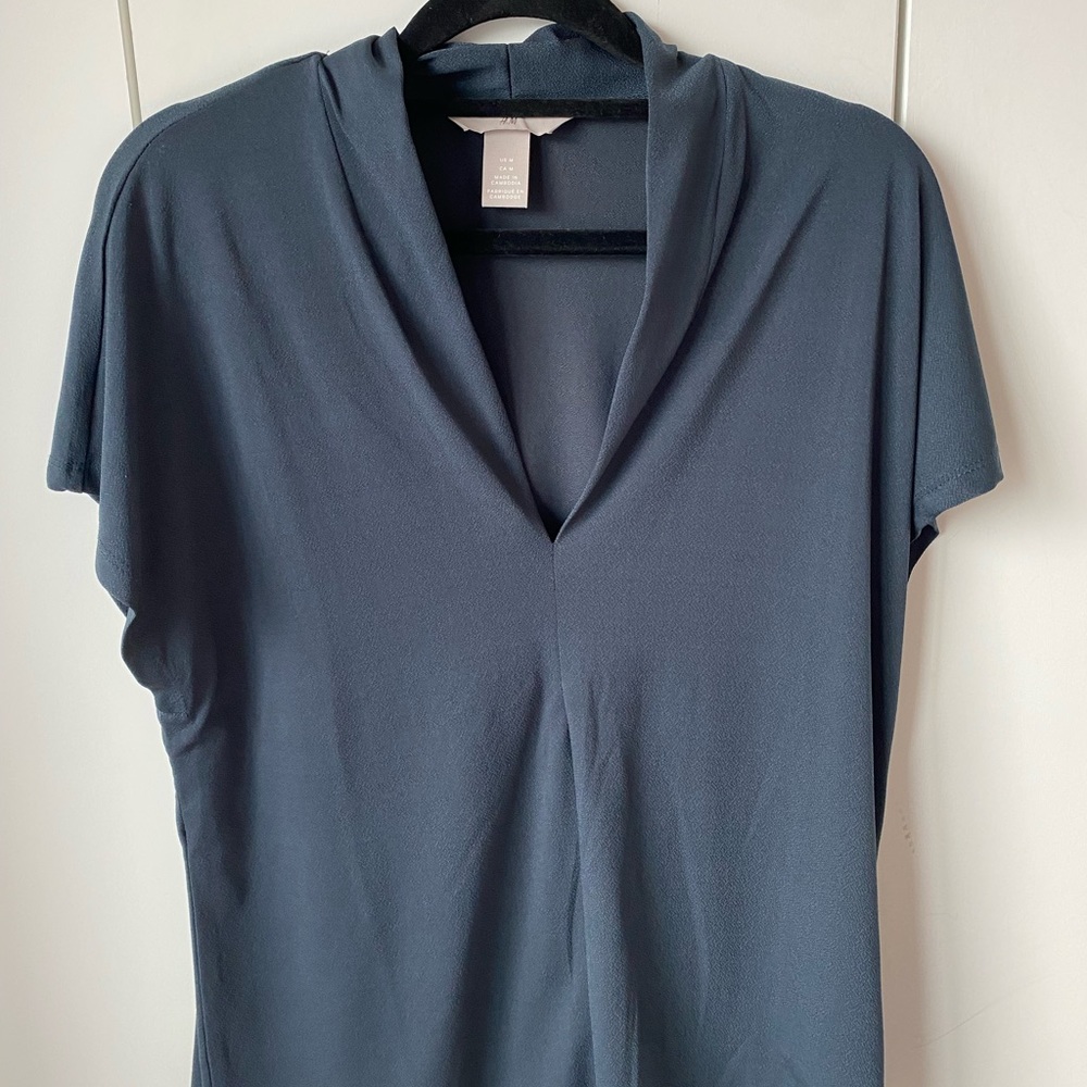 H&M short sleeve blue blouse